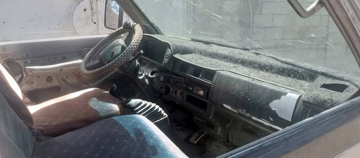 سلام عليكم بسته موديل 94 بدون تحويل راعيه ماندله ابيع هل موجود كوم حديد اكفل سرقه وعشاير مكينه وكير واكسل شرط سعر 17 وبيه مجال رقم *********** مكان ديالى الخالص
