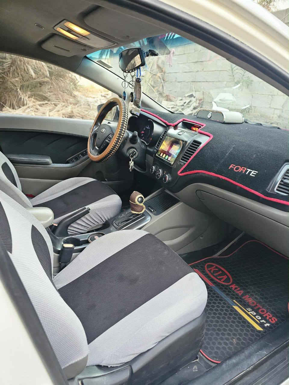 السلام عليكم شباب كيا سيراتو موديل 2016 كير مكينه تبريد كفاله والسونار ب منشور مكانها بغداد زيونه لمعرفة تفاصيل اكثر اتصل 
*********** 
شباب لحد يراسلني 
مكلف بل نشر
