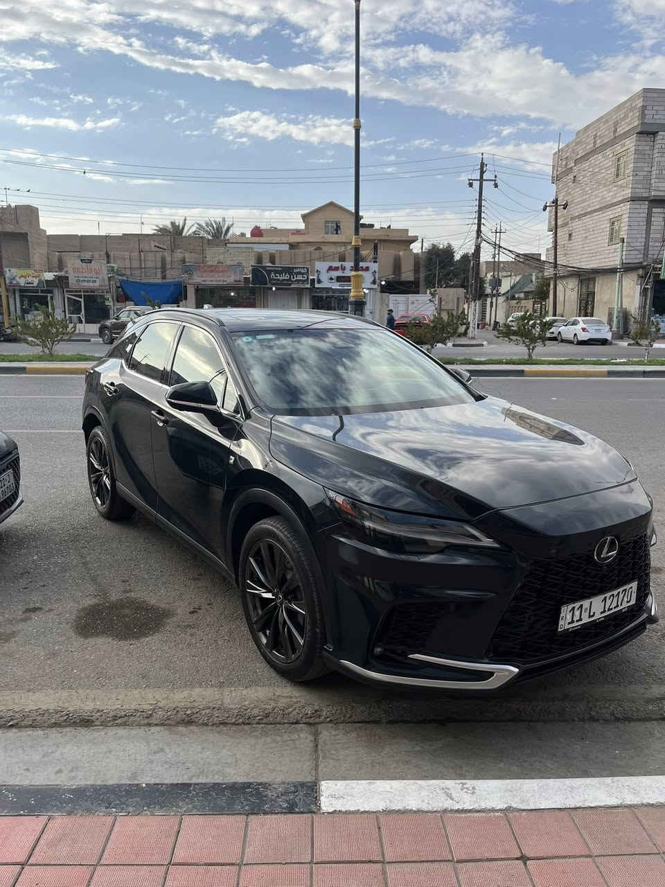 لكزز RX 350 - SAS
فئة : F sport 
موديل 2023 الشكل الجديد
ماشيه : 59 الف 

حادثه صبغ قليل بالدعاميه الاماميه 

مواصفات فول 

السيارة ساز بعده علئ ضمان الشركة 

السعر : 48 االف دولار وبيه مجال 

رقم بغداد 

مكان السياره كربلاء 

للاستفسار …

***********

***********
