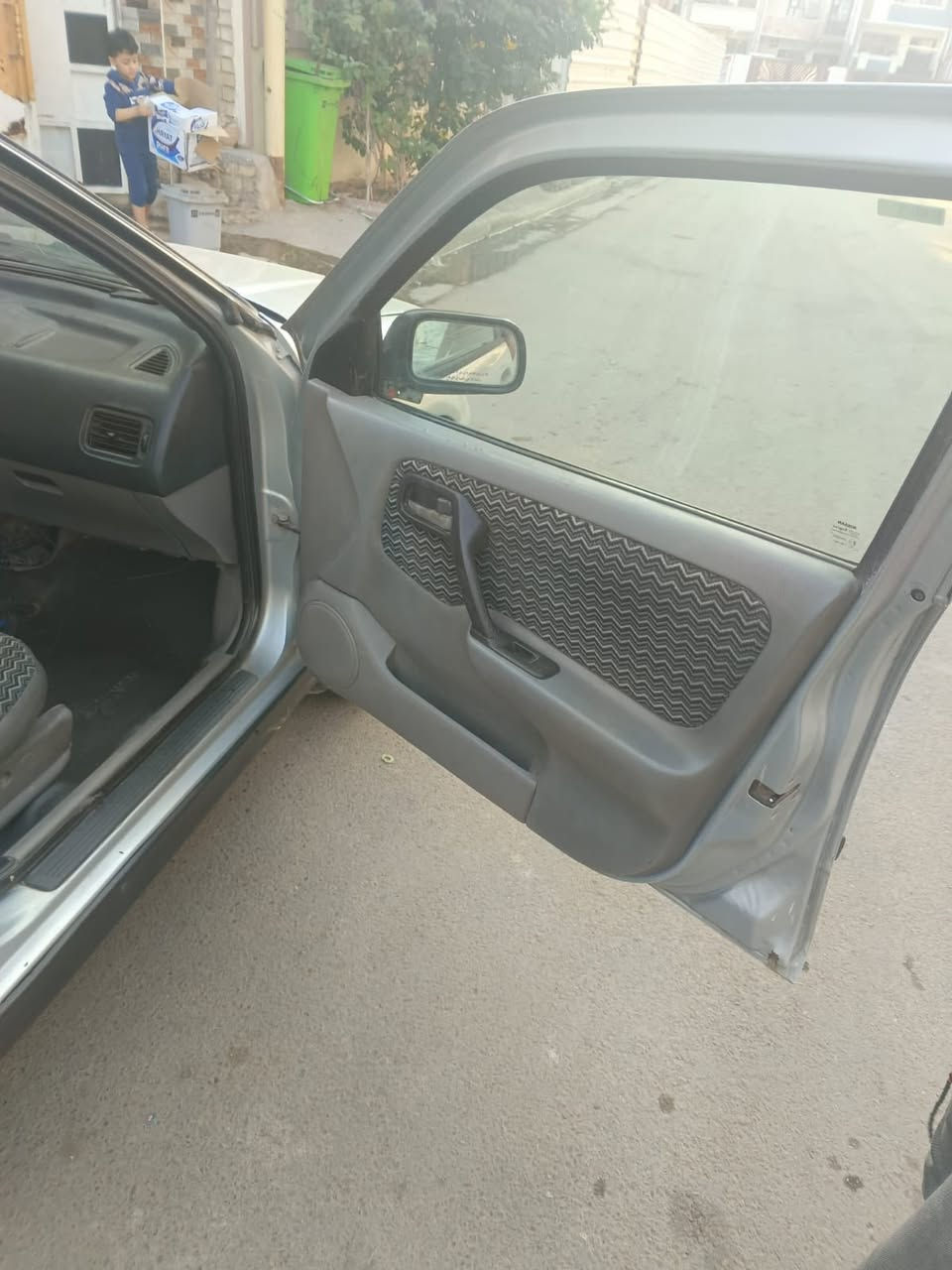 السلام عليكم نيسان برميرا موديل ٢٠٠١ صبغ عام بدون ضربه محرك كير جدد كير اوتوماتيك  سياره كامله رقم بغداد سنويه لحد ٢٨ نقصها فقط مشط ستيرن السعر ٤٥ مكاني بغداد ***********
