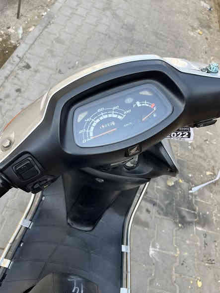 سلام عليكم دراجه سبيسي للبيع رمبه ماشيه 16 مكينه جديده مامفتوحة الاستفسار *********** السعر مليون و250 وبيها مجال
