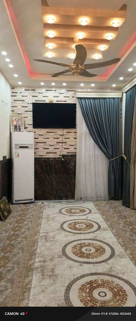 يالله دار ١٠٠م طابقين عل ساحه خلف شارع ٦٠ حي النداء منطقه ٥٧ بناء درجى والى *********** /*********** السعر ١٣٥مليون مع مجال
