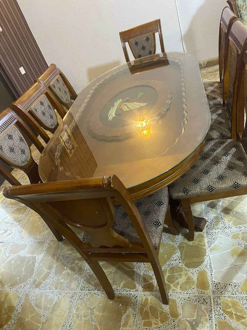 ميز خشب صاج مع8كراسي  

‭0774 800 0444‬ بغداد, العراق
