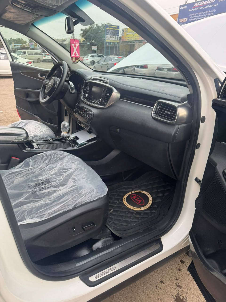 سلام عليكم سورنتو 16 فول واحد على واحد والتفاصيل بل فديو  *********** مكان بغداد البياع
