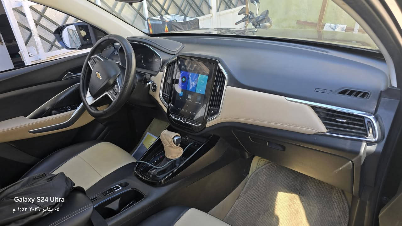 بيع فقط . بيع فقط 
بيع فقط بيع فقط
بدون مراوس
بدون مراوس
#بلاش بلاش بلاش🚗🚗🚗
#ماكو هيج سعر لو تفتر المعارض كلها👀👀
#شوفرليت#كابتيفا- #برمير- #اعلى فئة فول فول مواصفات
#موديل2024
#مكفولة كفالة عامة
#ماشي15.800
-7راكب الضمان3سنوات
مع صيانة مجانية داخل شركة المنصور للسيارات.

#محركV4-1.5تيربو-القدرة الحصانية148حصان مع ناقل حركة كير نوعCVTاتوماتيك
واجهات أمامية وخلفية جديدة
ميزة دخول المركبة بدون مفتاح
بصمة عدد2
العجلات المعدنية بقياس18بوصة
مصابيح أماميةLEDاوتوماتكية
مصابيح خلفية LED
فتحة سقف بانورامي
مرايا خارجية مع إشارات الانعطاف
تحكم في الصوت ومثبت السرعة من عجلة المقود(تحكم استرين اتجاهين)
وسادات هوائية عدد6（أريباك)
كآمرات عدد4
نظام صوتي مع6سماعات
نظام مراقبة ضغط الإطارات
نظام المساعدة على الركن الأمامي(حساسات امامية)
نظام المساعدة على الركن الخلفي
(حساسات خلفية)
نظام الثبات الإلكتروني
Auto Hold
Android Auto
Apple Car Play
USB , Type C , Bluetooth
هاند بريك-دكمة(كهرباء)
شاشة لمس ملونة قياس
شاشة العدادات الرقمية قياس7بوصه
تحكم تكييف أتوماتيكي مع وجود قطعتين تبريد
نوافذ كهربائية التحكم

مقاعد مخمل7راكب
بداية شرائي غلفتة 
جلد ياباني
 ارضية ومقاعد جلد

تعديل مقعد السائق كهربائيا ب6وضعيات
تحكم كهربائي بالمرايا الجانبية
رقم بغداد باسمي
هزة وفحص ورقم جديد
موجودة ب بغداد
اكتب ( يا الله ) وصعد المنشور
للمعلومات اتصل على الرقم

***********
متوفر واتس اب على الأرقام

السعر 160$
