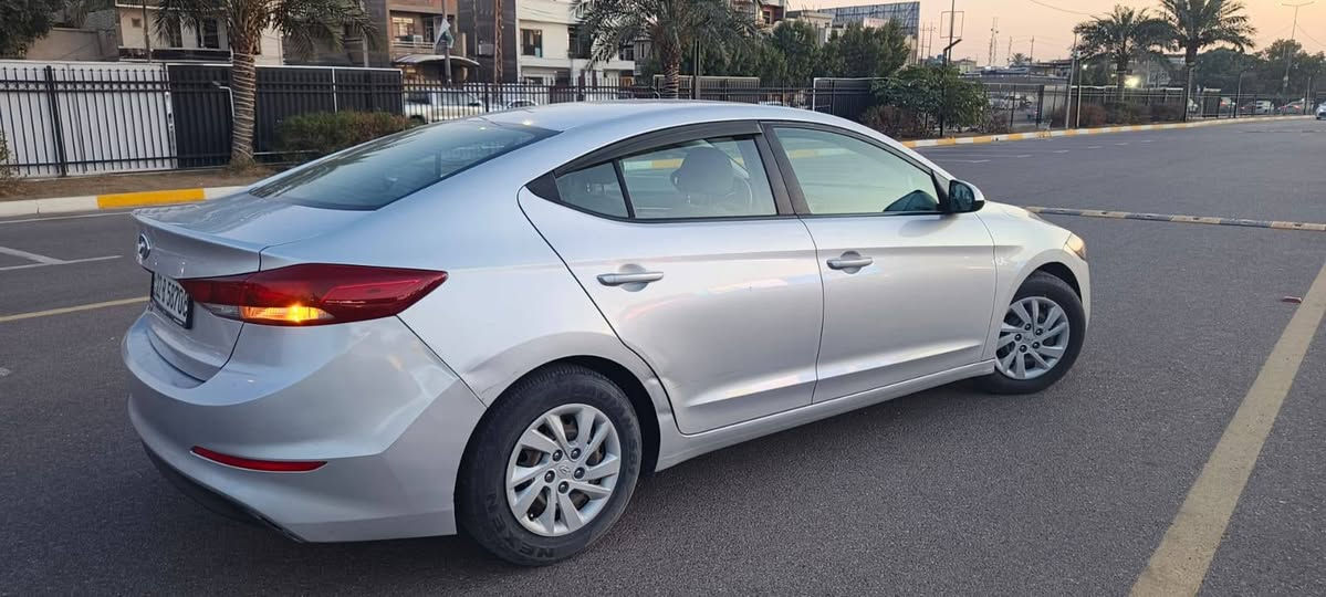 النترا 2018 وارد امريكي 
حادثها بسيط ايرباك الدركه فقط
السياره كلشي بيها مكفول لا صبغ ولا تبديل
مكينة 2000 دوش 
مواصفات نص فول 
رقم  بإسمي تحويل مباشر 
سيارة جديده بحاله الوكاله سعرها معقول بلعافيه ع الياخذها 

مكان السياره بغداد
رقم صاحب السيارة 
***********
‏‪***********‬‏

السعر :: اطلبه بالتعليقات يصلك خاص 📩

#ادارة_الصفحه ⚡

ملاحظه / 🔴
مدير الصفحه غير مسؤول عن بيع وشراء واصوليات السياره نحن صفحه لعرض السيارات فقط.
