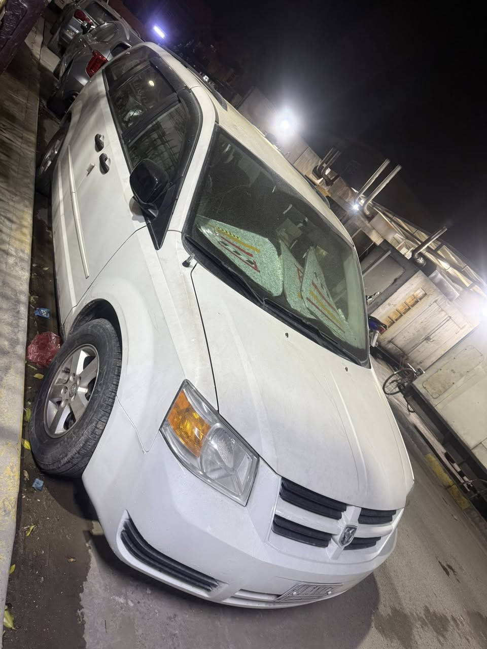 دوج كرافان 2008 للبيع ماشية 98 الف قابل للزيادة *********** للتواصل
