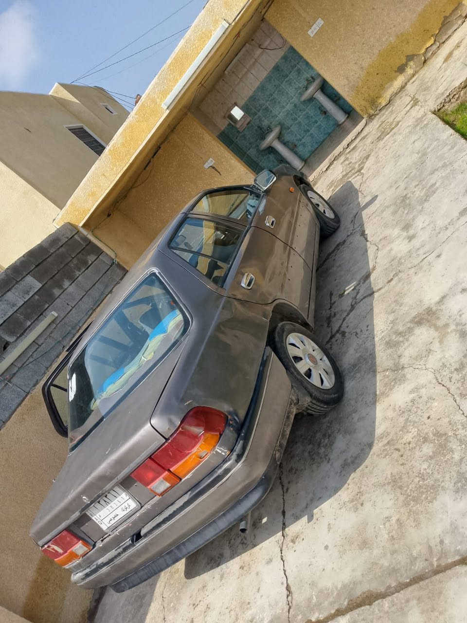 السلام عليكم سوناتا 1 للبيع 
موديل 1992
كير محرك كفاله
داخل خارج نضيف
مسجل كهربائيات فول مابيها عيب
تايرات نص عمر 
صدر جديد
السياره نضيفه وجاهزة
رقم كركوك شرط التحويل
اخوان بيها بطاقة بنزين بس ماندلها
السعر 25 وبيها مجال قليل
***********
