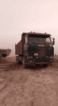 السلام عليكم سيار اسكانيه مكينه جديد بلكارتون لاتنقيص ولاتبخير كير جديد توه شادين جديد كهربيات شغاله قماره نضيفه دواخل انضاف سيار سنوي 28 تايرات والله جديد فطر شاصي ناعم اكسن ماله بيه صوت 

***********
