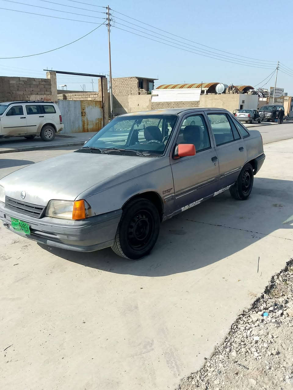 السلام وعليكم
كاديت رخيصة 

سنوية أخضر

كير ومحرك شرط 

بدون صبغ

سعره 21$ بي مجال 

غير متواجد على الفيسبوك 

***********

***********
