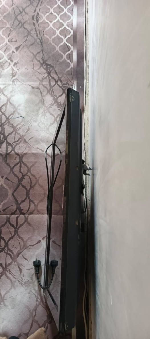 شاشه للبيع شغاله بدون نت وياها بلي توو للبيع


**إذا كنت صاحب هذا الإعلان وتريد حذفه لأي سبب، رجاءا أرسل رسالة إلى الدعم الفني**