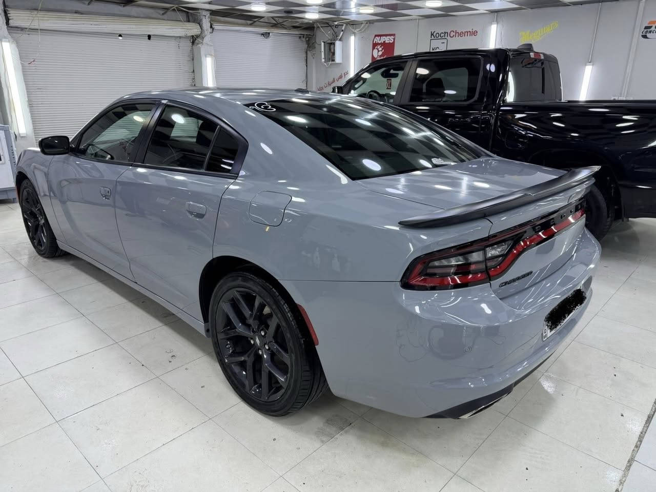 السلام عليكم بيع او مراوس
جارجر 2022 Sxt
رقم  اربيل باسمي 
لون  سموك فاتح 
سلايت فتحه سقف
كشن حضن
تشغيل عن بعد
حساسات 
كامره
ويل 20 بلاد 
السياره بيه بونيد صبغ فقط 
بدون دواخل 
باسمي شرط تحويل والغرامات والوكاله
صور الحادث مرفقه مع المنشور 
السعر 240 
مكاني كركوك
***********
