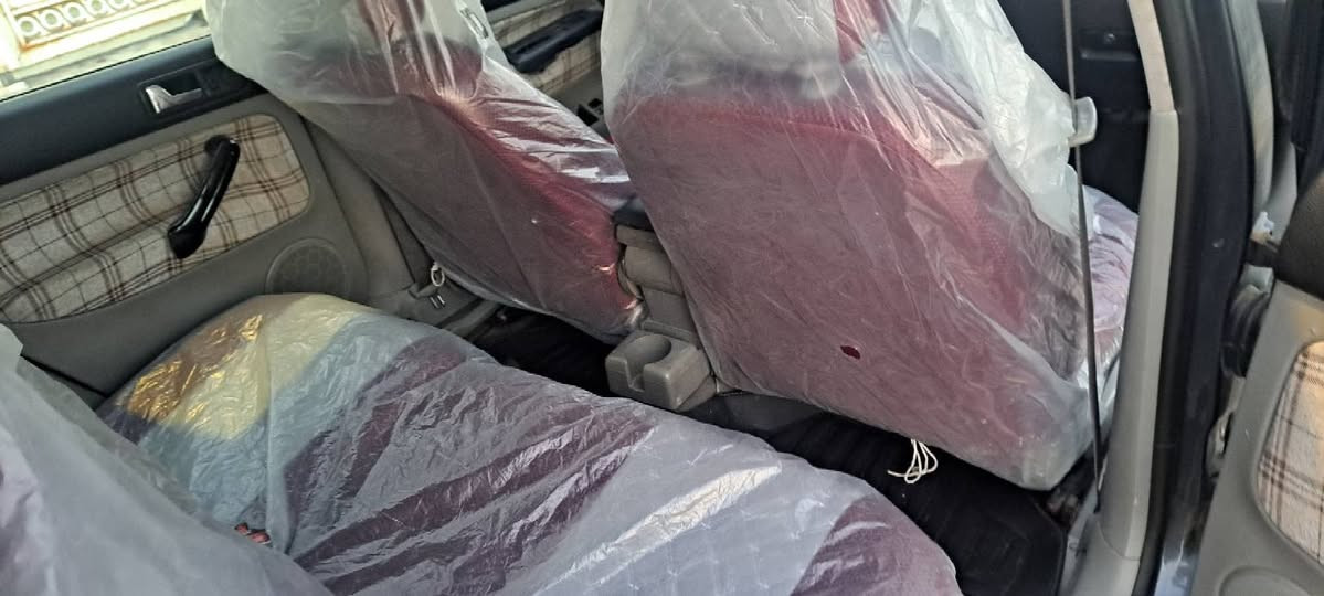 سياره للبيع گولف فور 2005 رقم سليمانيه كير ومكينه  كفاله عامة حداديه تخم تاير جديده دوشمه جديدة تبريد تدفئه شاشه وكامره  سياره جديدة مال جناي مصبوغه عام جمالية السعر 68 وبيهه مجال وعندي بيهه وكاله عامه ام الباركود هاذه رقمي للستفسار ***********
