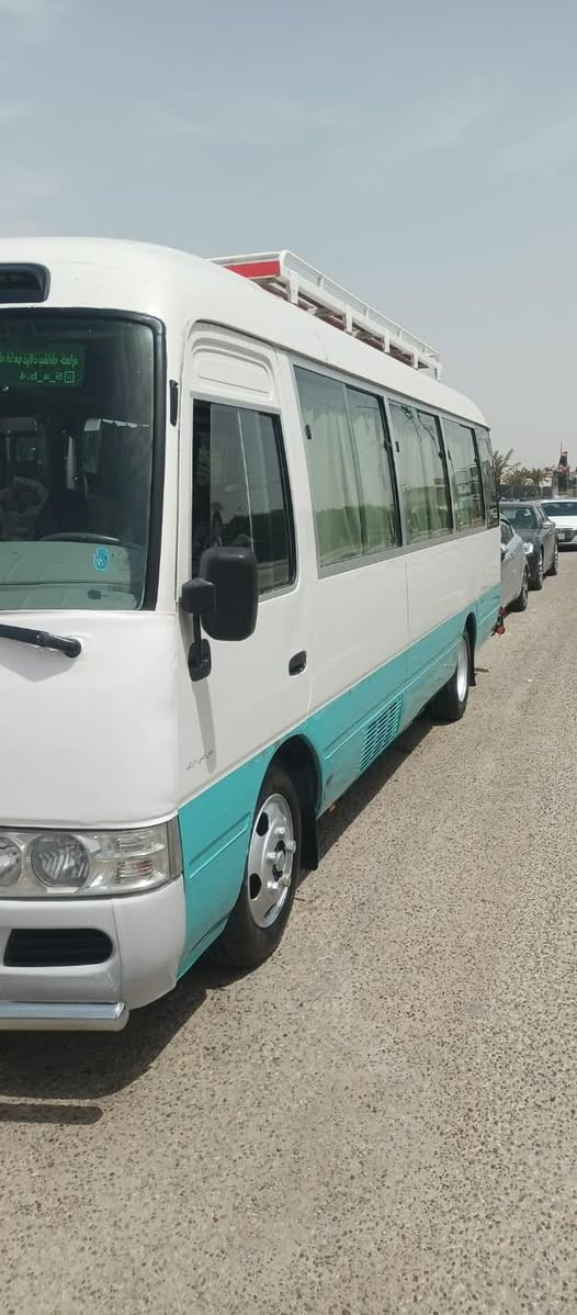 السلام عليكم كوستر موديل 7 سياره جاهزه ستاركس غاز مكينه جديده قبل شهر شادهه اكسن جديد تخم تاير مصفره هيه ومرور بسمي تصل على الرقم انه مكلف ب النشر ***********
