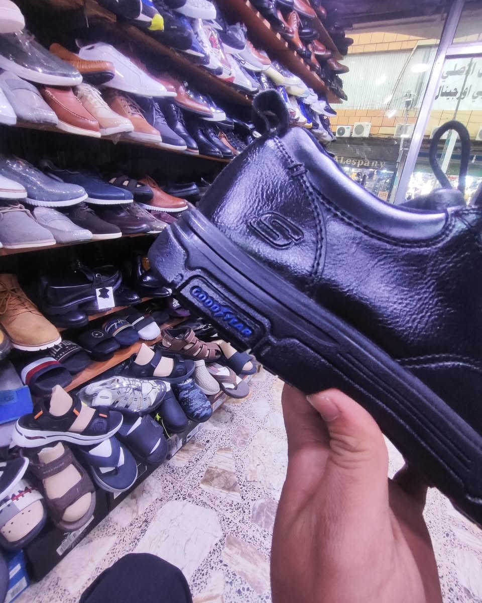 ماركة سكجرز قطعه جديدة أصليه اورجنال 
قياس ٤٥ طول القدم ٢٩
جلد طبيعي قطعه جدا مريحه 
السعر ٧٥ ألف 
مكان كرادة داخل مجاور دايموند مول في فرع علاء حداد محل الأيطالي الايطالي


**إذا كنت صاحب هذا الإعلان وتريد حذفه لأي سبب، رجاءا أرسل رسالة إلى الدعم الفني**