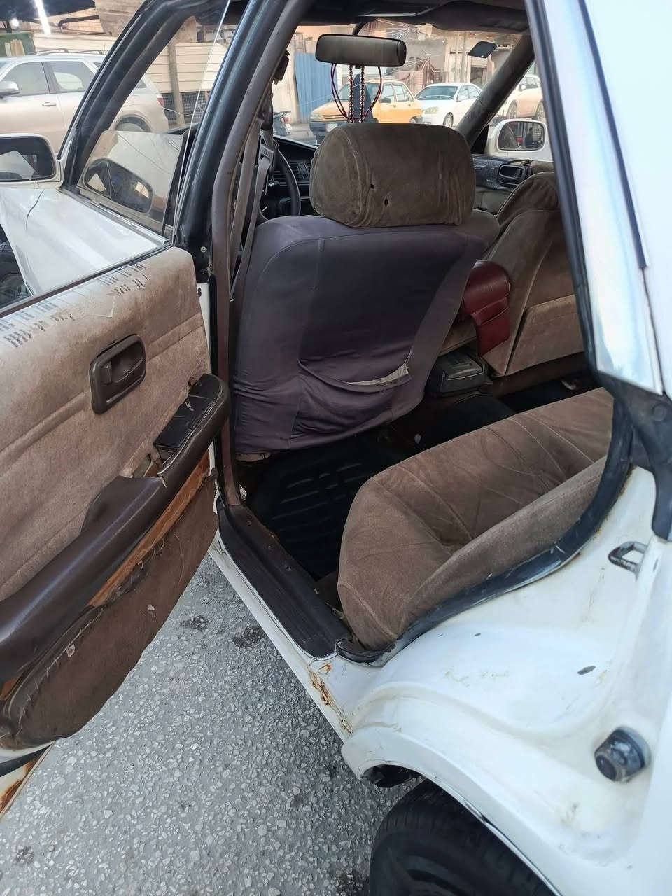 اسلام عليكم مارك عظم ٩٢ انگليزي تحويل ثاني يوم كير مكينه مكفول حداديه ٧٠ بل ١٠٠ مكفول كص ونقل سعر ٣٨ وبيها مجال *********** نجف
