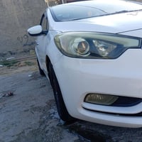 سيارة للبيع • سيارات مستعملة • محرك 1600 • جير مكفول • تبريد مكفول • ن...