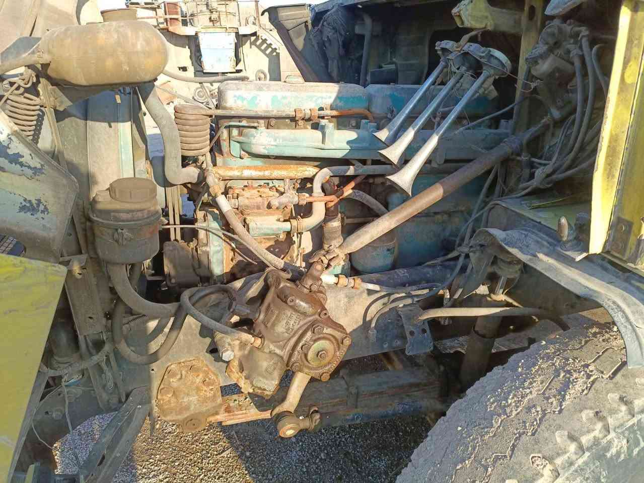 اسكانيا موديل 90 بدي طويل رقم كربلاء انكليزي جديد الشاصي مكفول المحرك بيه تبخير قليل مابيه تنقيص السعر شدة للمعلومات***********
