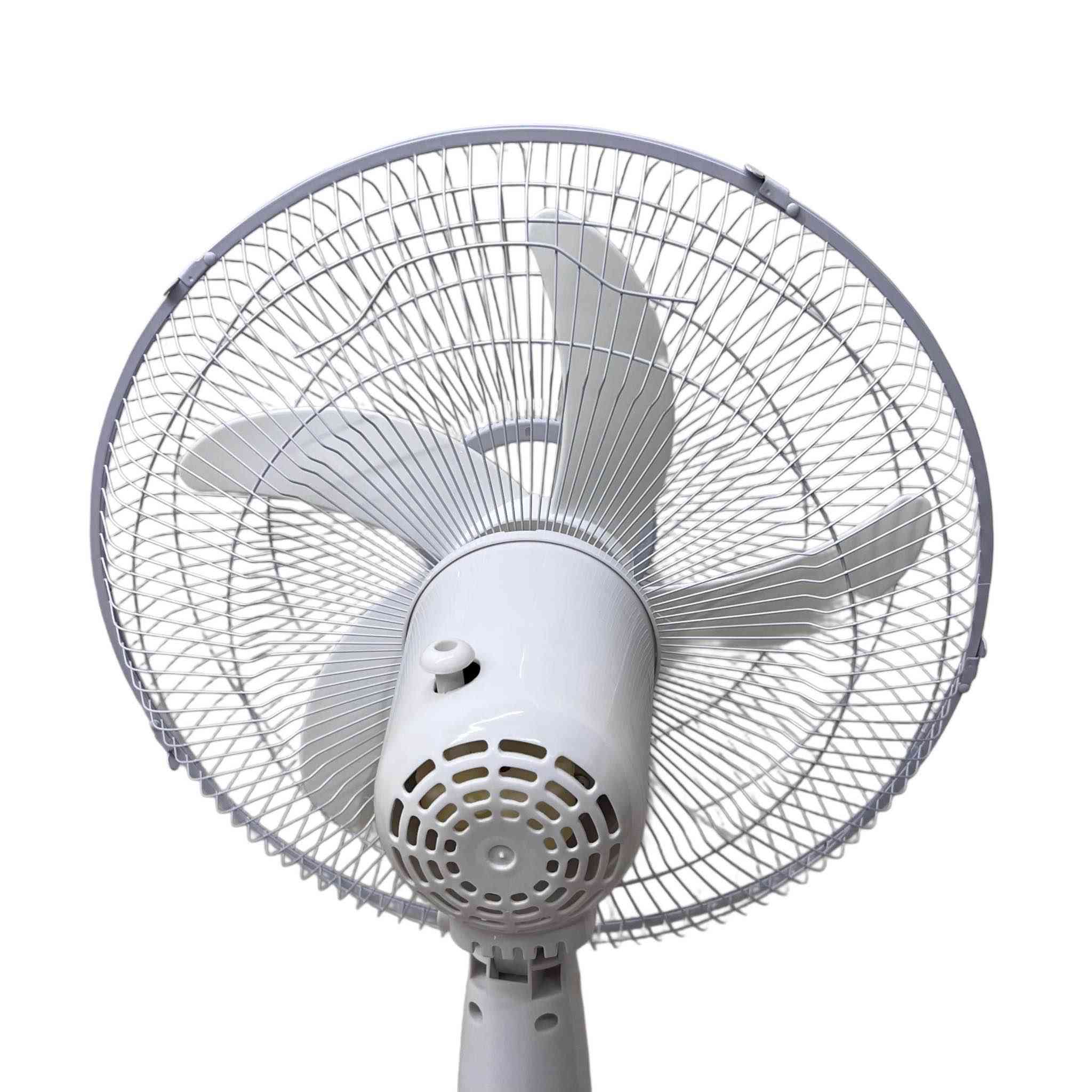 مروحة عمودية شمسية Solar Fan (موديل Z-3630)

مروحة عمودية بتصميم لاسلكي عصري يجمع بين الأناقة وكفاءة التشغيل، مصممة لتوفر لك انتعاشاً مستمراً في مختلف الظروف.

• تصميم لاسلكي متطور: تمنحك حرية الحركة والاستخدام في أي مكان دون التقيد بأسلاك الكهرباء.

• تشغيل هادئ جداً: تقنية (Super sound-off) لضمان تدفق هواء قوي مع أقل مستوى ضجيج ممكن.

• توفير الطاقة: منتج صديق للبيئة (Green energy saving) مصمم للاستهلاك الاقتصادي للطاقة.

• هيكل متين وآمن: مصنعة بمعايير عالية لضمان السلامة والاستدامة (Safety and durability) أثناء التشغيل.

• ارتفاع قابل للتعديل: مزودة بأنبوب تمديد (Extension pole) للتحكم في مستوى الارتفاع المناسب لك.

• الموديل: Z-3630 / FS-168.
• اللون: أبيض (WHITE).
• نظام الشحن: تدعم خاصية الشحن (Charging design).
• الوزن الصافي (N.W): 3.7 كغم.
• الوزن الإجمالي (G.W): 4.3 كغم.

محتويات العلبة:
• رأس المروحة (المحرك).
• شفرات المروحة (Blades).
• الشبك الأمامي والخلفي (Grilles).
• عمود التمديد (Extension pole).
• قاعدة التثبيت (Stand Base) مع مثبت القاعدة (Cross).
• دليل تعليمات التركيب. بغداد, العراق


**إذا كنت صاحب هذا الإعلان وتريد حذفه لأي سبب، رجاءا أرسل رسالة إلى الدعم الفني**