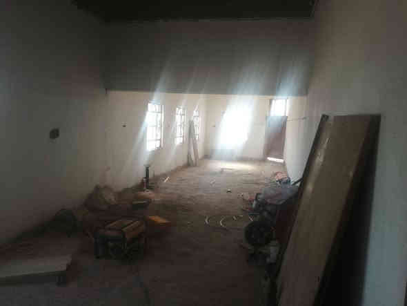 ارض دونم + بيت للبيع خلف السايلو نزلت العلويه قسمه ***********
