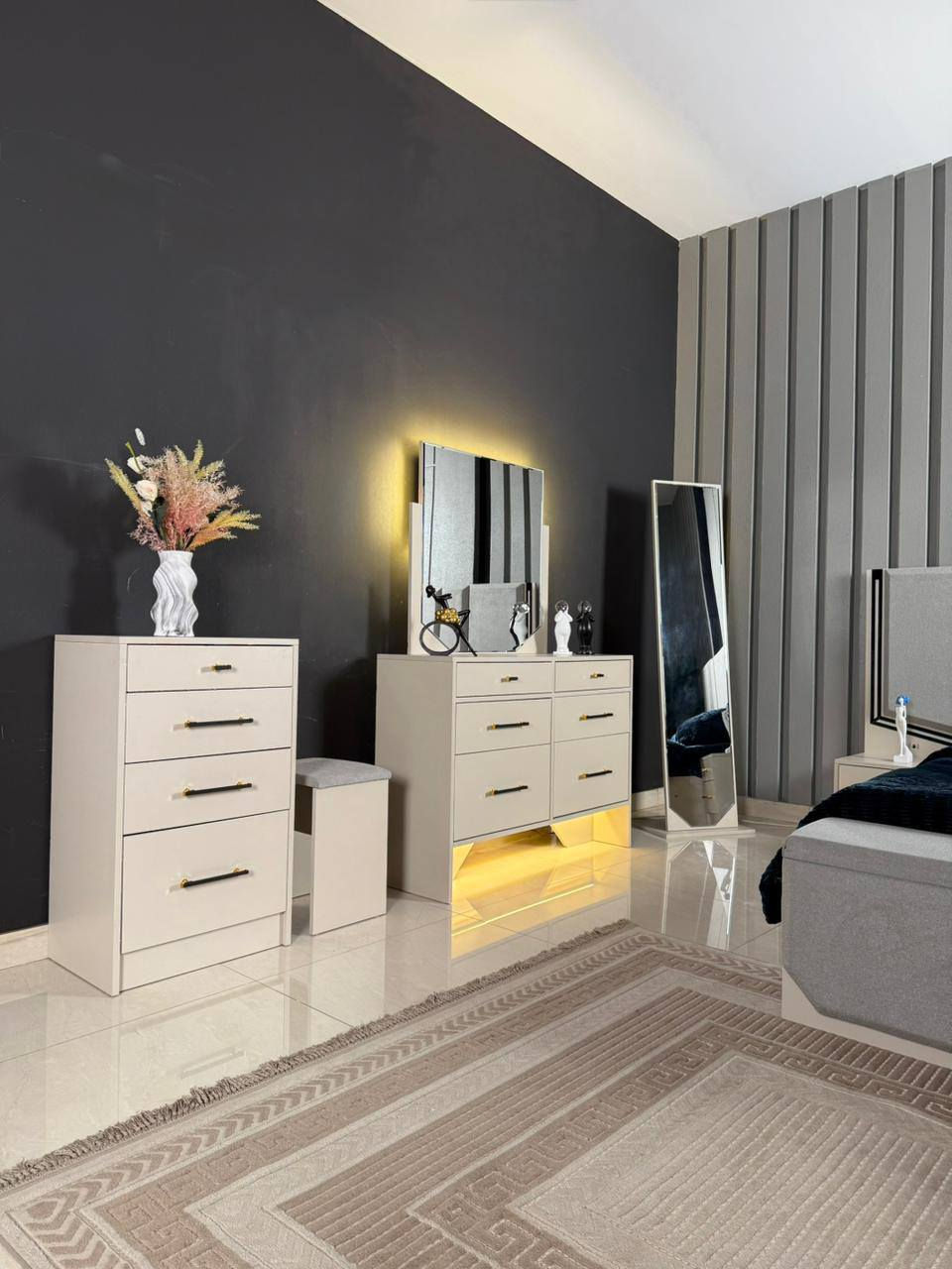 شركه اثاث الايطالي الغرف النوم 
#اكسبلور.  تصميم فريد تجمع بين الأناقة 

والراحةوالهدوء …
أستعد للحظات لا تنسى مع غرفة نوم

ضمان 5 سنوات 

شركه اثاث الايطالي الغرف النوم 
الفرع اول بغداد دجله 
الفرع الثاني البصره حمدان مخازن جمله ومفرد

خدمات النقل والتركيب  داخل بغداد والبصره مجانا 

يوجد توصيل الى جميع المحافظات 

رقم خدمه الزبائن : *********** #بغداد_بصرة_موصل_كربلاء_اربيل_نجف_الكوت_السماوة_تكريت_ديالى_حلة_نجف_الانبار_ديوانية #بصره_بغداد_اربيل_جاري_الفولو_مي_اكسبلور #اكسبلور_فولو
