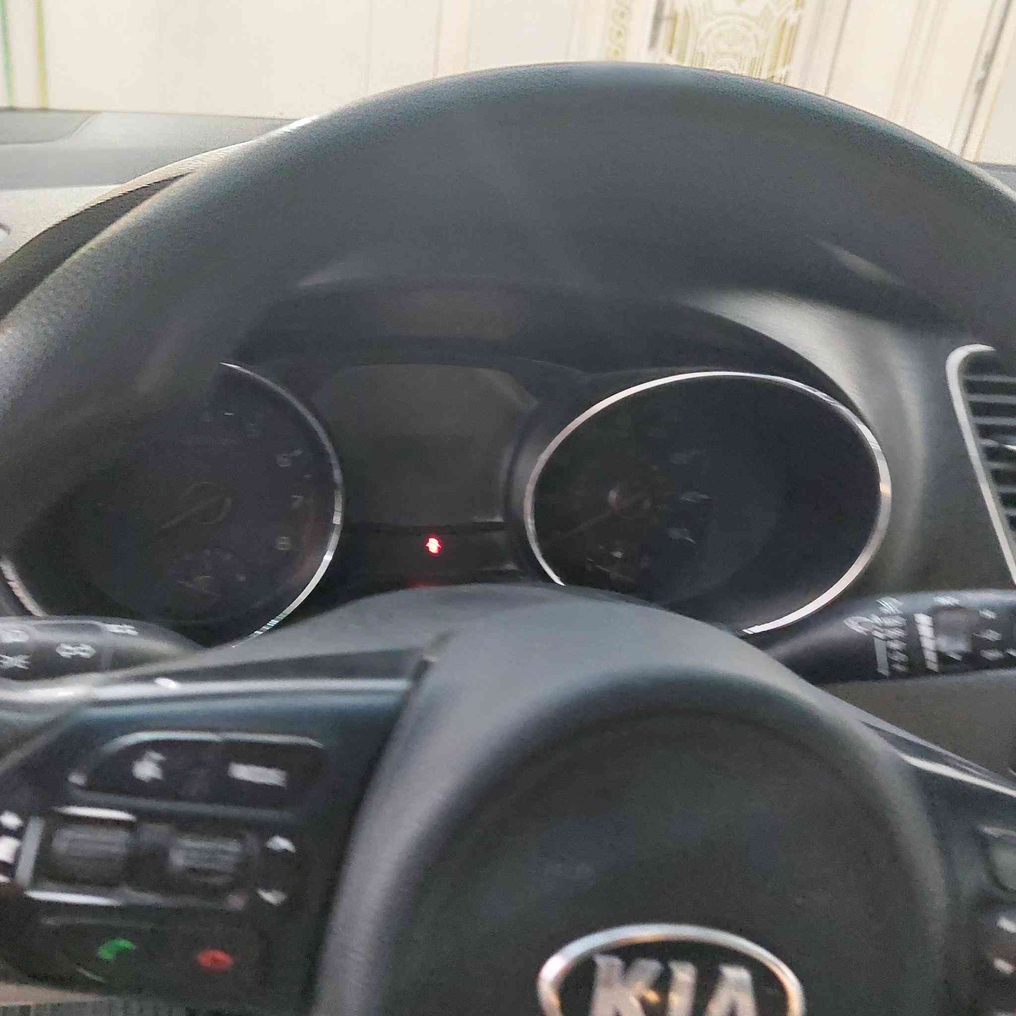 كيا سيدون موديل ٢٠١٦موصافت كراسي كهربائي شمالي ٧راكب وأرد أمريكي الحادث جاملغ امامي +بنيد مفتوح على البارد بيبان كهربائي السعر المطلوب 165 وبيه مجال الشراي للعنوان بغداد العبيدي رقم الهاتف ***********
البيع فقط بدون مروس
