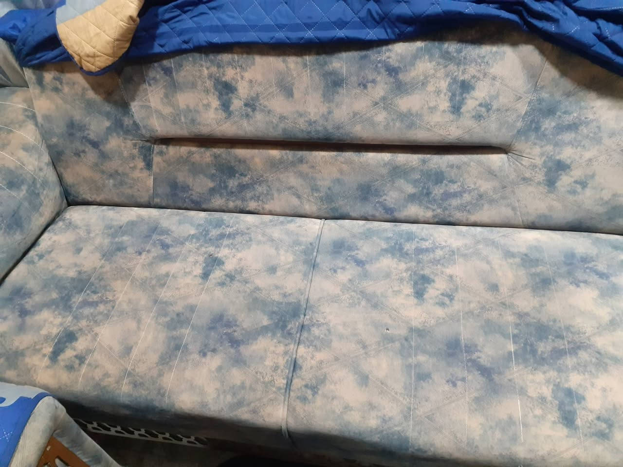 غراض للبيع
مكلف بالنشر ومستعجلين على بيعهم غراض استعمال قليل سبلت توست 2طن تدفاء تبريد شغال نضيف سعره قفل والاسعار كلها قفل السبلت سعره 250 الف ثلاجه مجمده اربع ابواب 600 الف قفل تخم قنفات عشره مقعد ثنين كرسي وثنين ثلاثي وحد ثنائي 500 الف قفل شاشه ديكو حجم 62 فول انترنيت سمارث 200 الف قفل  مجمده عشره قدم لون رصاصي 200 الف قفل  بس فيحال تاخذوهن شلع كلهن السعر بي مجال بلا زحمه لا لحد يتشاطر بالاسعار غراض اخو الجديد الي حاب يتواصل وياي على الواتساب وهذا الرقم لا ارد على تعليق ولا ماسنجر *********** واتساب ابو علي 
ملاحضه واذا اكو مندوب او مندوبه تعرضهم يمها واله هديه مني
