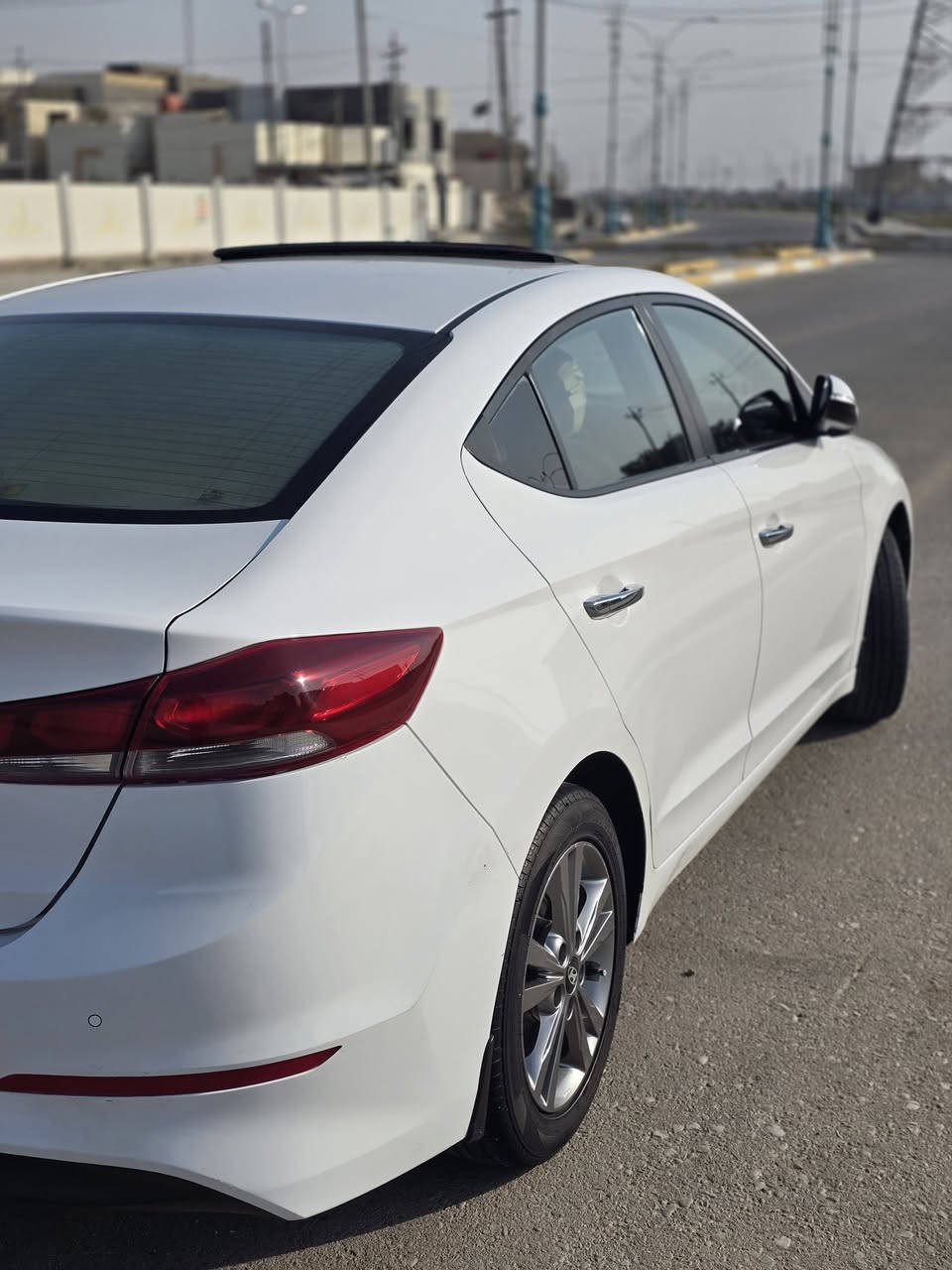 سلام عليكم مراوس فقط 
اب النترا ١٩ او ٢٠ او سيراتو 

النترا ١٨ خليجي كفاله بسمي فووول 
مكاني سماوه ***********
