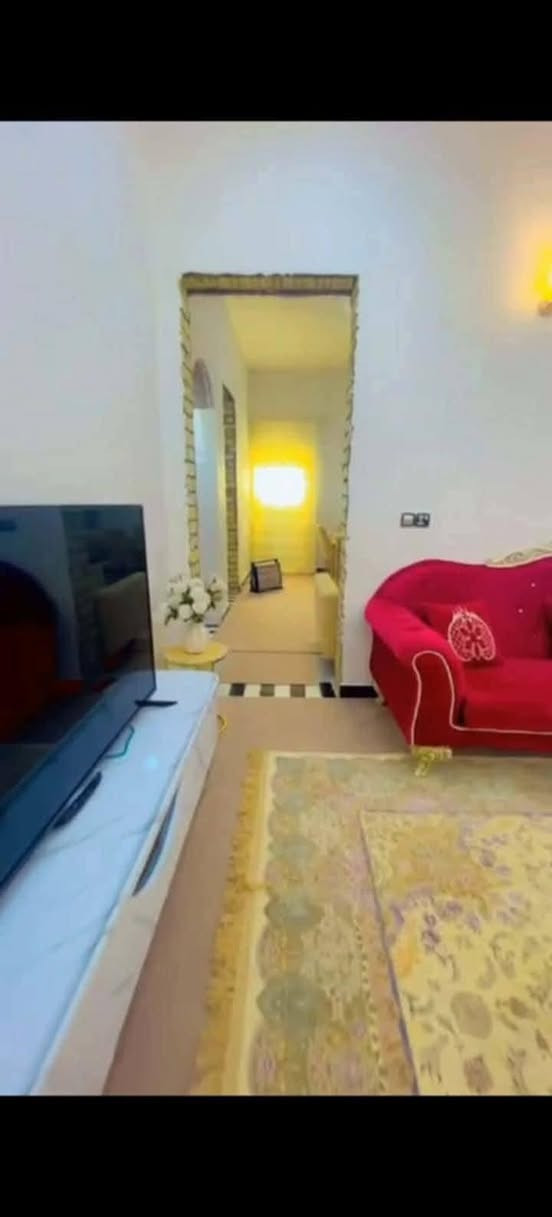 بيت مطلوب للمصرف 💵💵 بسعر مناسب
بيت 🏠للبيع المساحه 100 متر #مربع_ركن #طابقين حي النداء شارع مجمع بيتي مجمع بيتي اول  قرب مجمع الاميرات بناء طابوك اساس وسقف صب كونكريت 🌠✅
#تطلوعه 32 مع المجال
#مطلوب 86 
#التسديد_الشهري 438 
بناء درجه اولى
للاستفسار ***********
