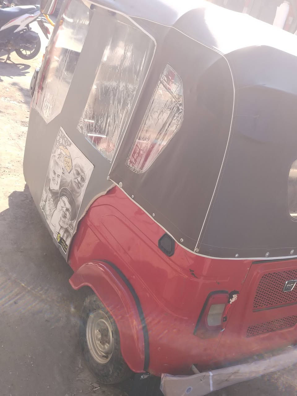 السلام عليكم تكتك باجاج احمر موديل 2022 رقم بغداد 
***********
8مليون وبيه مجال قليل
