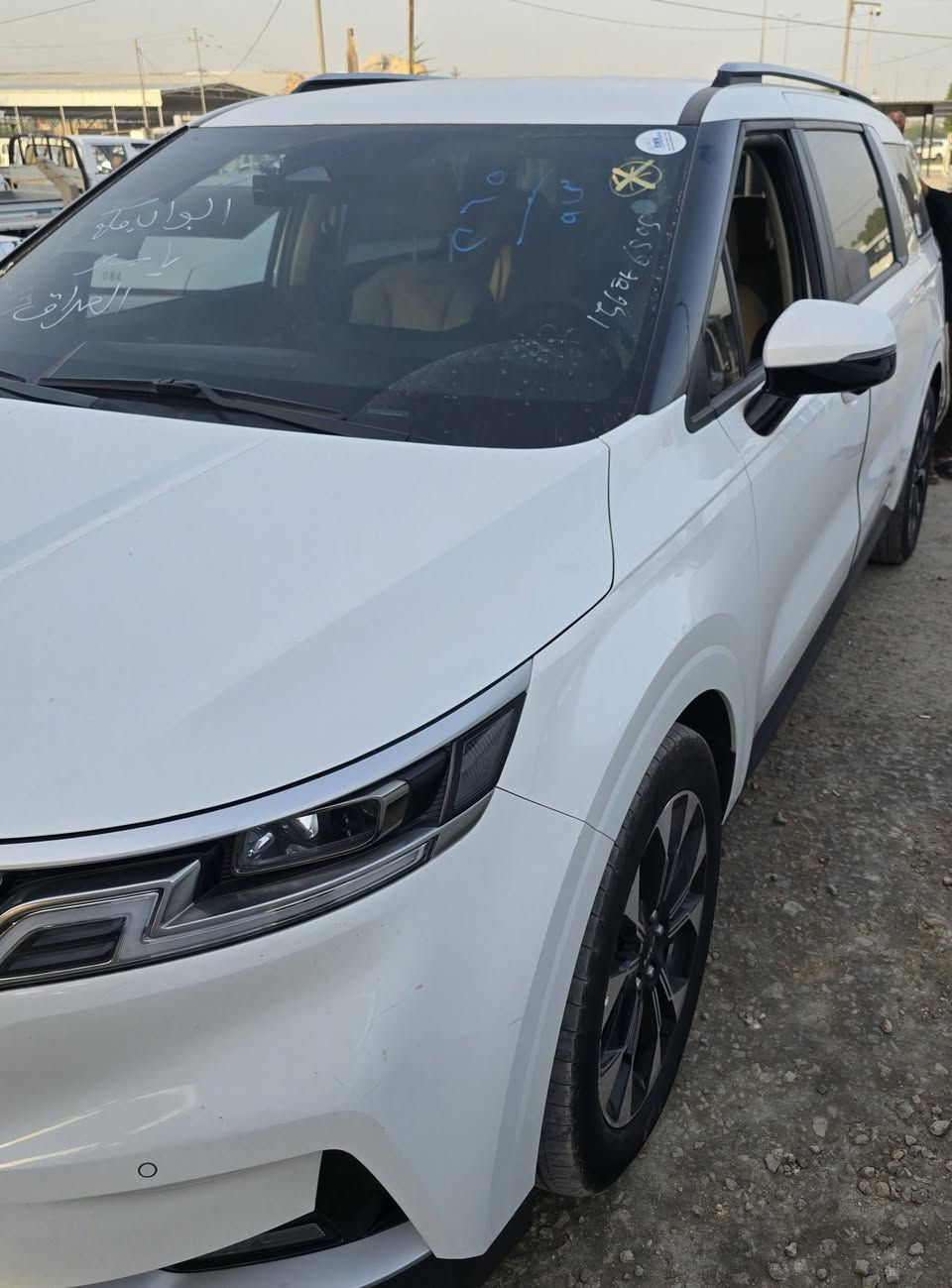 كيا كرنفال
كوري اصل
خط واحد
فول ماعده الفتحه
بغداد باسمي
ماشيه عشرة الاف كيلو متر
للبيع او مراوس 
سعر البيع 3 شدات و خمسة وبيها مجال 
***********
