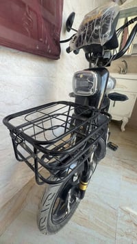 بايسكل شحن حجم 14 للبيع نضافه 100% قليل مستعمل أربع نمر السرعه 99 السع...