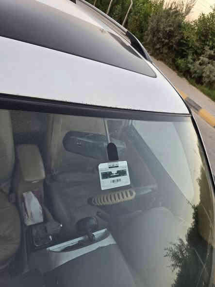 السلام عليكم  سياره تيكو باسمي موديل ١٤ محرك  ٢٠٠٠ كير ميكانيكي رقم واسط انكليزي جديد هزه جديده جاهزه كامره شاشه حساس خلفي سونار مرفق بالصور  السعر ٧٢ ورقه مكانه واسط الحي  للمزيد اتصل عالرقم  ***********
