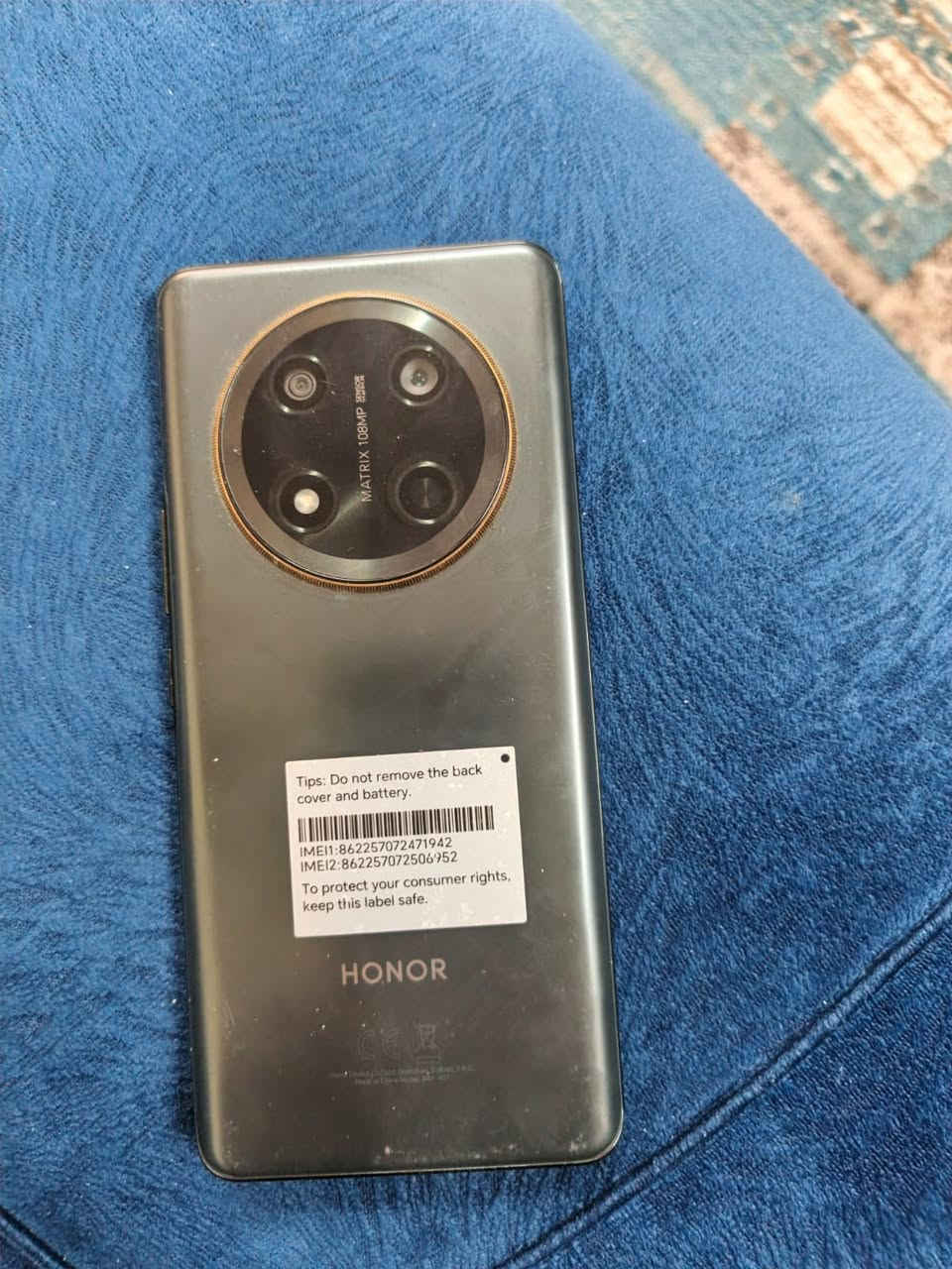 السلام عليكم ايفون 12 عادي ذ128 ب72 وتر بروف الجهاز بلادي بدون ملحقات ب280 وبي مجال . 
ايفون اكس آر ذ64 ب79 مبدل شاشة ومفطورة والظهر مفطر والفيس ايدي واكف والباقي شغال كامل ب110 وبي مجال . 
هونر X9c ذ256/8 شغال كامل يخبل حتى اللمس فقط بي فطر بالشاشة مماثر عليه ب160 وبي مجال . 
حتى ذا اكو تلفون واحد مراوس بيهن كلهن ماكو مشكلة حتى ذا انطي فرق بسيط . 
مكاني : مجمع بسماية السكني . 
الرقم : *********** . متواجد واتساب وماسنجر . 🤍
