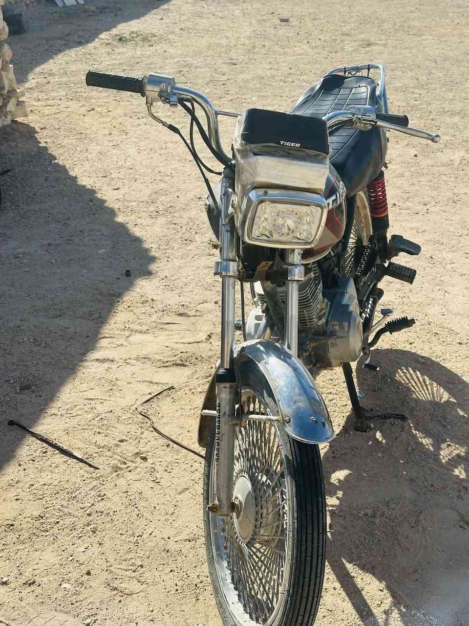 دراجه تايكر 21 اوراق للبيع محركه بيه صرفيه بصيطه 
سعر 450
رقم الهاتف ***********
