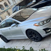 عندي فورد فيوجن 2019 للبيع فول محرك1500 تيربو ماشية 82  شنو بيها مابيه...