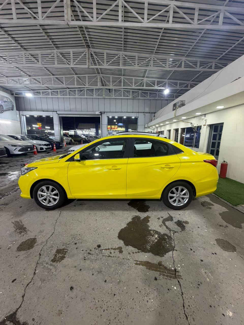 السلام عليكم شان جان موديل 2024 سياره احله من الصور كفاله عامه نضيفه حيل او بيها منضومت غاز من الشركه ابلاديه محرك كير كفاله جديده بل جيس اتراي او نعومه كامله مكمل السعر 97 او بيها مجال للطيبين البكان بغداد البياع للستفسار ***********
