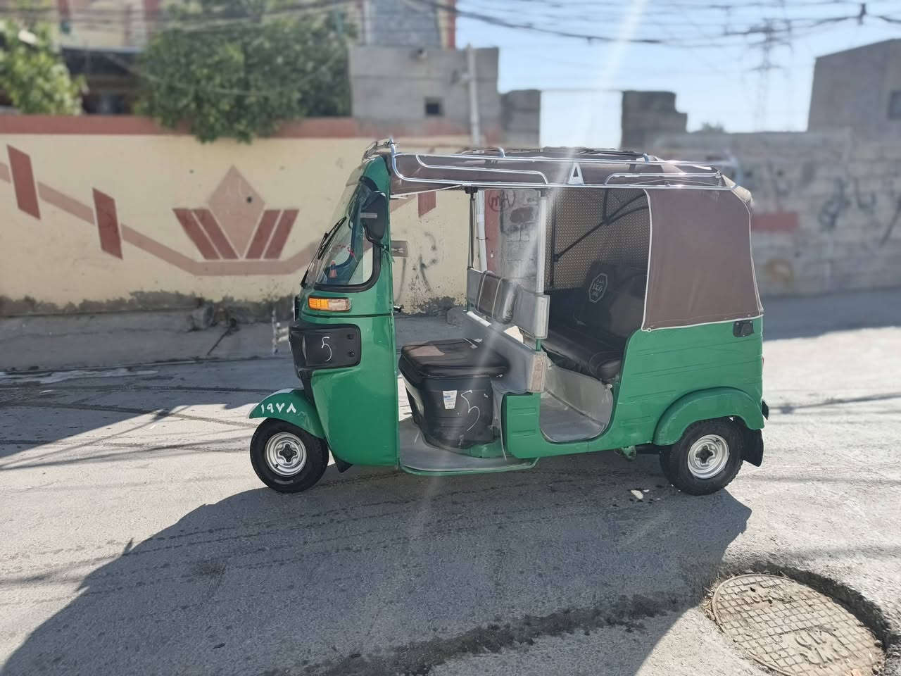 سلام عليكم  تكتك موديل ٢٠شعر ١٢تكتك مكفولة  رقم كربلاء بسمي تكتك مجنبزة  دوشمة كاعيات سيباية بوري  تكتك مكينة مكفولة تنقيص تبخير تكتك كاعدة خير من اللة مكان ديالى خان ***********
