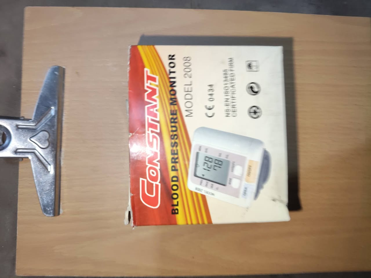 جهازين نوعين  مال قياس الضغط الكترونيات نوعيات ماركه جدد فقط مفحوصات ثنينهن قفل 25 الف جهازين قياس الضغط 25 الف قفل سعر اخو البلاش والله الشراي يجي خاص مكاني بغداد الحسينية بالبداية قرب مطعم الامير على الشارع قريب كلش او يتصل هذا رقمي ***********
