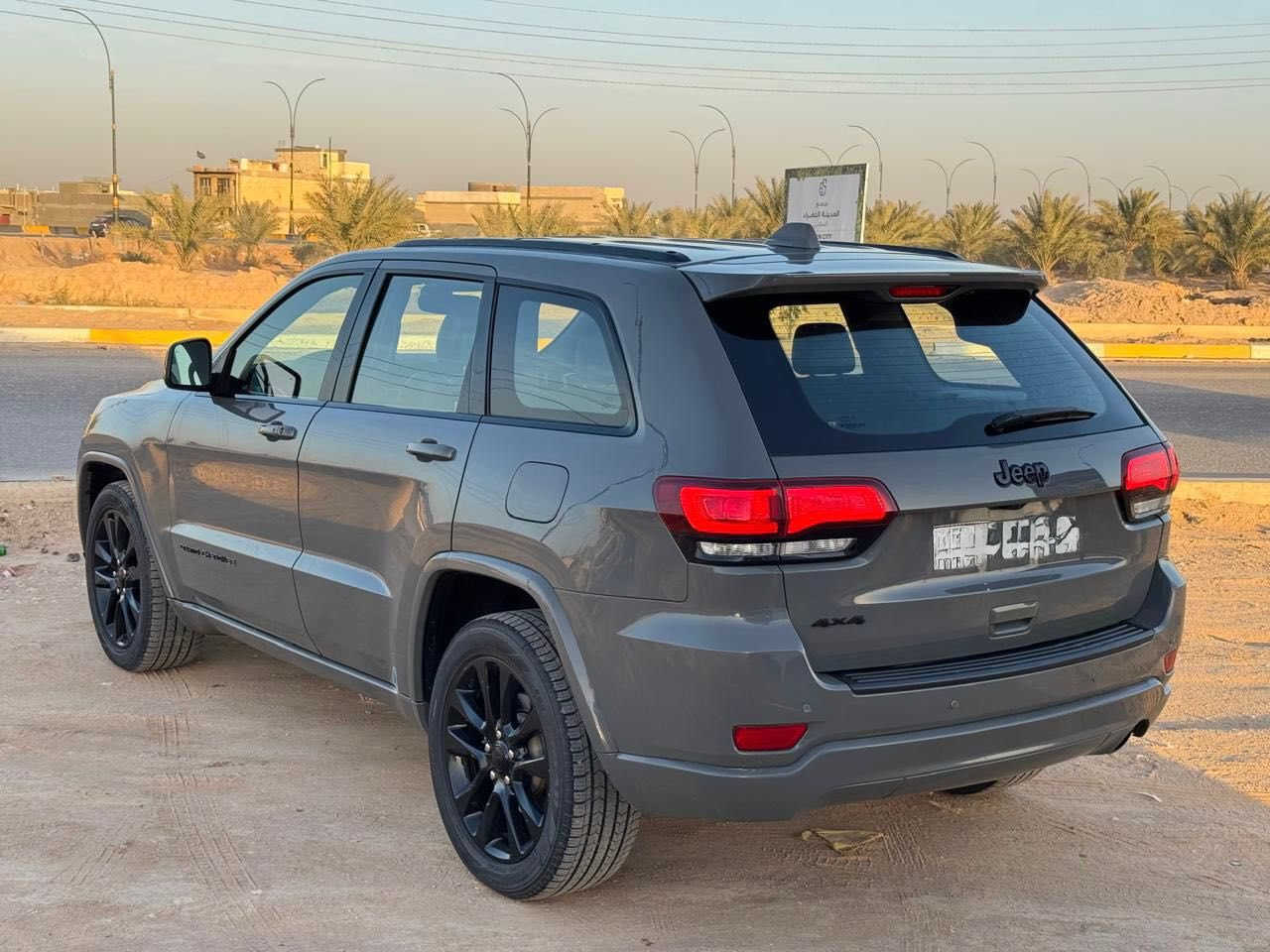 جيب بلاك توب مديل 2022 لون سمنتي سعر238ستفسار تصل رقم ***********فول موصفات   حادث بنيد جاملغ بدون دواخل حداديه تخم تاير سياره جديده معنه كلمه رقم بغداد بسمي
