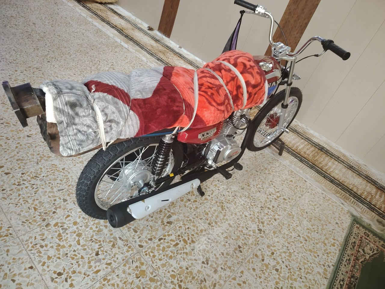 السلام عليكم اربعه كير للبيع اوراق ال تعميره 25 مامستعمله غير سبوع واحد  مكاني طويريج ام روايه البحسون رقمي ***********لسعر750 وبيه مجال
