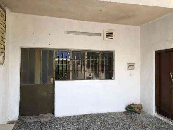 دار للبيع ❗️
مساحة ١٣٥ م
عرض ٩ م نزال ١٥ م
.
يحتوي على 
⛔ 2 غرفة نوم
⛔ استقبال حديث بسقف ثانوي
⛔ مطبخ كبير
⛔حمامات ثنين خارجية +2 داخلية
⛔ كليدور 2
⛔ترك خلفي وكراج وسطحين
⛔الكاشي بورسلين حديث
 .
📍الموقع
 حي الجهاد مقابل شرطة نجدة حي الجهاد محلة ٨٩١ زقاق 52

 💵 السعر 260 مليون وبي مجال للمشتري

للاستفسار الاتصال على رقم📞
***********
