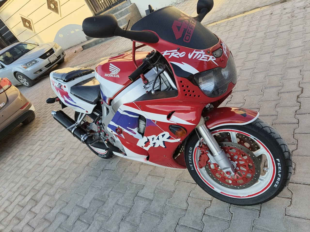 ياالله بطحه 919 مكفوله كله السعر 16وبيه مجال مكاني رمادي تأميم ***********
