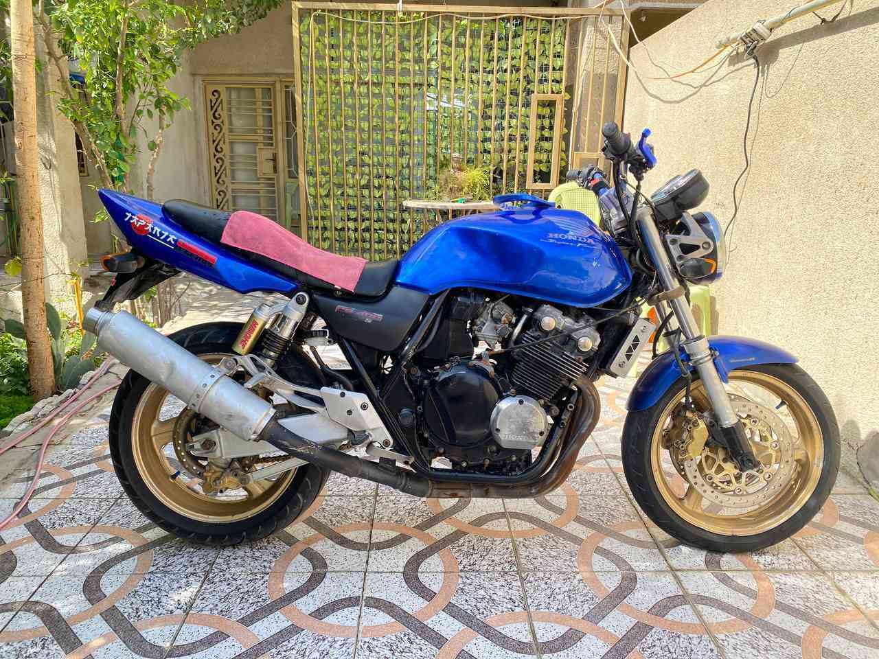 سيبي هايبر ( مكمركه لدراجه اب١٤ اوراق اصولي  ادامه لبارحه مسويلها  بيع او مراوس بدراجه مال دلفري مرقمه مكان محموديه


**إذا كنت صاحب هذا الإعلان وتريد حذفه لأي سبب، رجاءا أرسل رسالة إلى الدعم الفني**