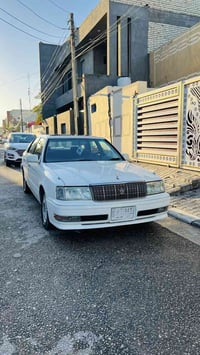 كراون • ٣٠٠٠ VVT • ١٩٩٥