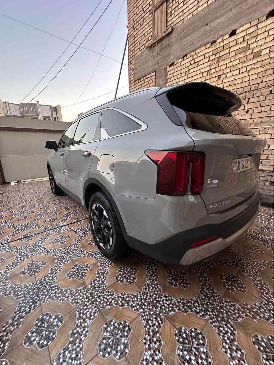 سورنتو 2024
مواصفات S وارد امريكي بدون بانوراما، كشنات جلد لون اسود وتدفئة كراسي
🔴 الضرر: ربع جاملغ الامامي الايسر مع حافة البنيد الامامية من اليسار فقط والباقي سليم
🟡 ماشية 21300 ميل
🟡 دفع رباعي
🟡 محرك 4 سلندر 2500cc
🟡 السيارة بإسمي والتحويل مباشر
🟡 7 راكب
🟡 المواصفات الباقية هي المعروفة من حساسات ورادارات 360 

🟢 للاستفسار: الاتصال على الرقم 
*********** المصيب, بابل
