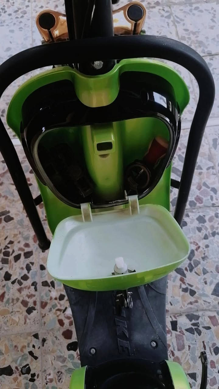 يا الله  

دراجه حجم 20للبيع 👌
موديل 2025✅

3سرع 

امبيثري داخلي بلادي 🎶

لايت زنون 

5بطاريات 🔋

سرج قلاب 

4دبلات خلفيه رياضيه ✅
 
نضامين تشغيل سويج +بصمه تشغيل عن بعد 🔥

سرعه 60حقيقي ✈️

حساس سرقه انذار 🔔

ستان خلفي +ستان وسطي 🦾

تحتوي عل جكمجه 😁

دراجه فول مواصفات برغي ما بيه نقص مجرد كتف اشاره عاطل تبدل كتف 3الاف  كلشي شغال وكدام عينك دراجه خير من الله قطره صبغ ما بيه بلاديه وعل ايد وحده، 😏

سعر 550. بيه مجال حك جيه 🙄

مكاني واسط قضاء صويره 🌹

للأستفسار الاتصال على 
***********

