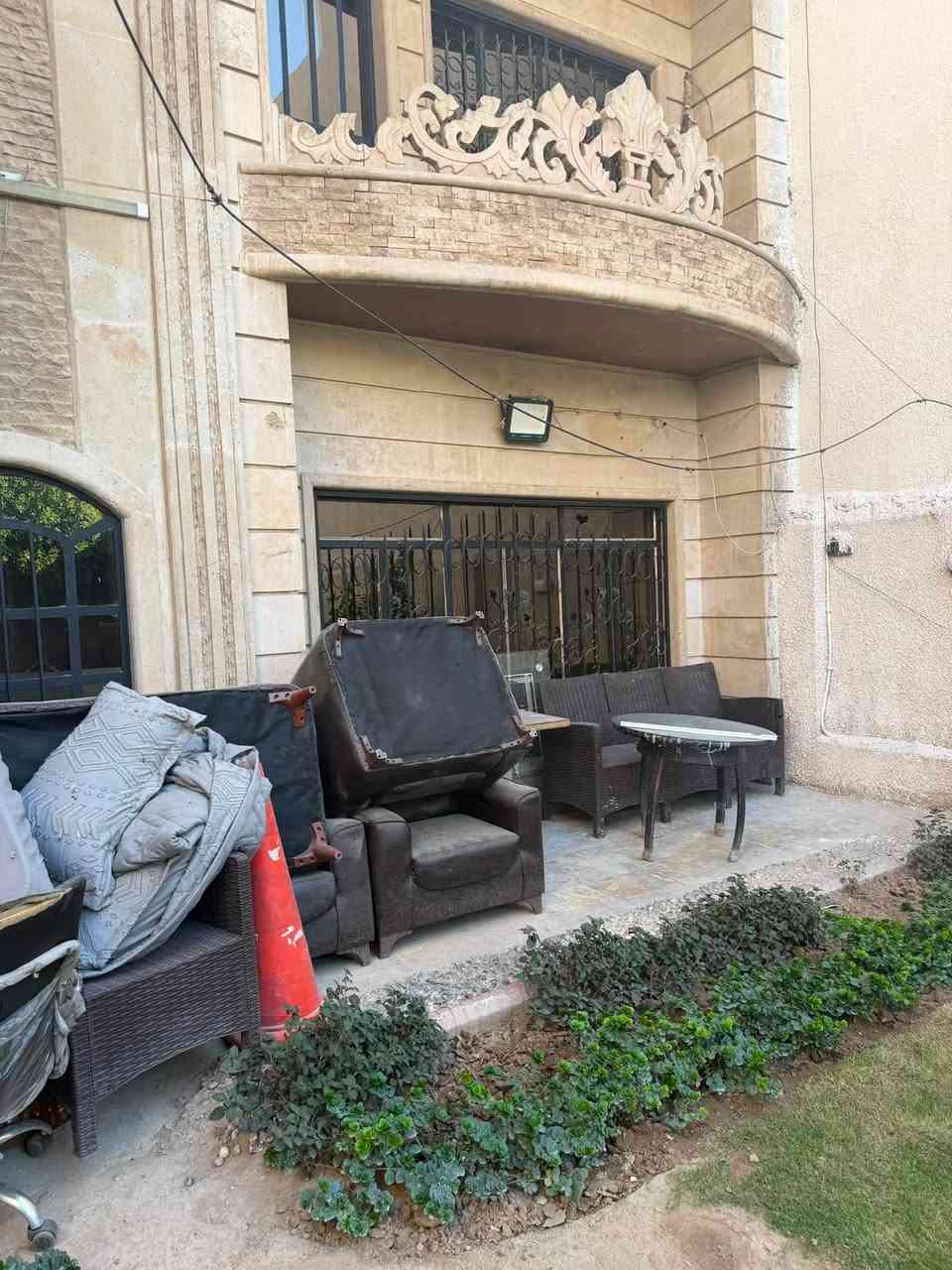 السلام عليكم غراض مال مكتب تخم عدد2 واحد اسود واحد جوزي
وغرفة نوم ومكتب عدد2 كامل ملحقاتة للبيع شلعة وحدة
الاستفسار ***********
مكاني بغداد
