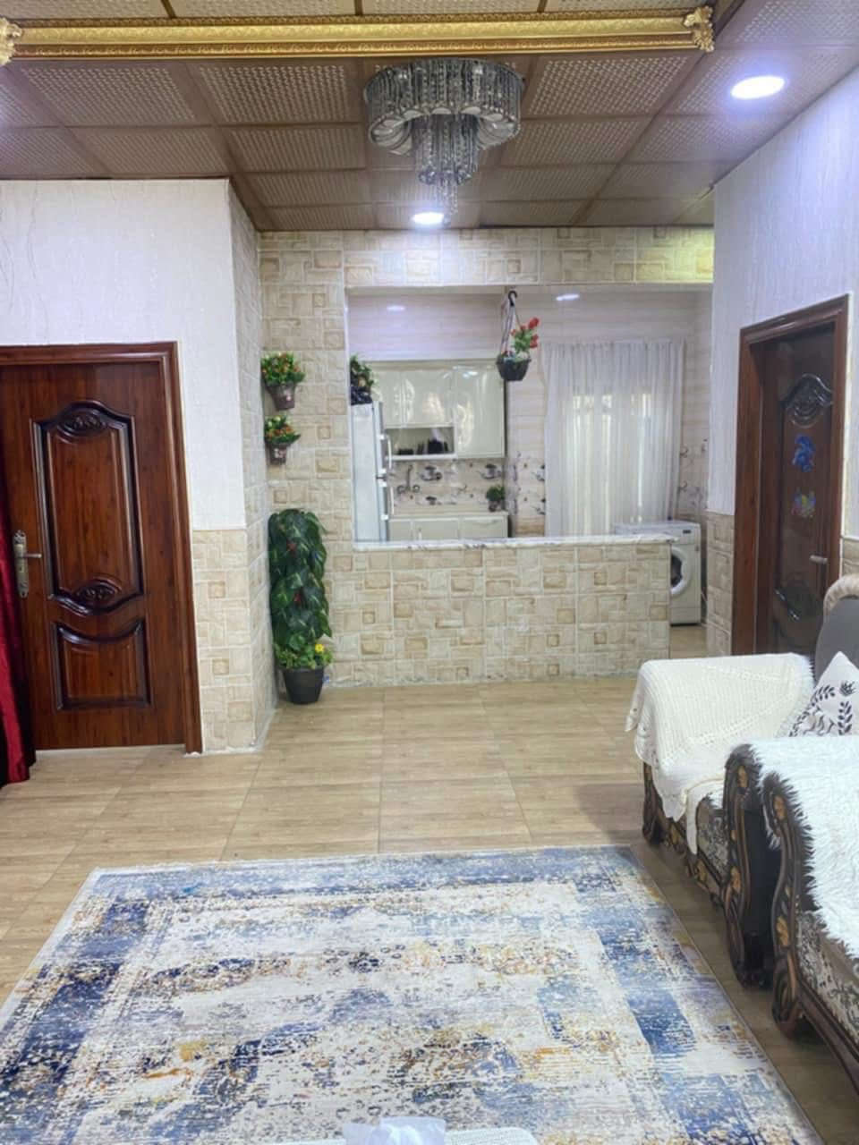 اعلان رقم 588
دار طابقين للبيع 
المساحه 226 متر
القبله حي المركز 
قرب سوق المسطر 
بناء طابوق بالكامل 
سنة 2017
يحتوي 5 غرف منام وصالتين ومطبخ وحمامات عدد٤
بناء حديث
السعر 400 مليون
#عقارات_احمد_للأستثمار_العقاري
***********
***********

