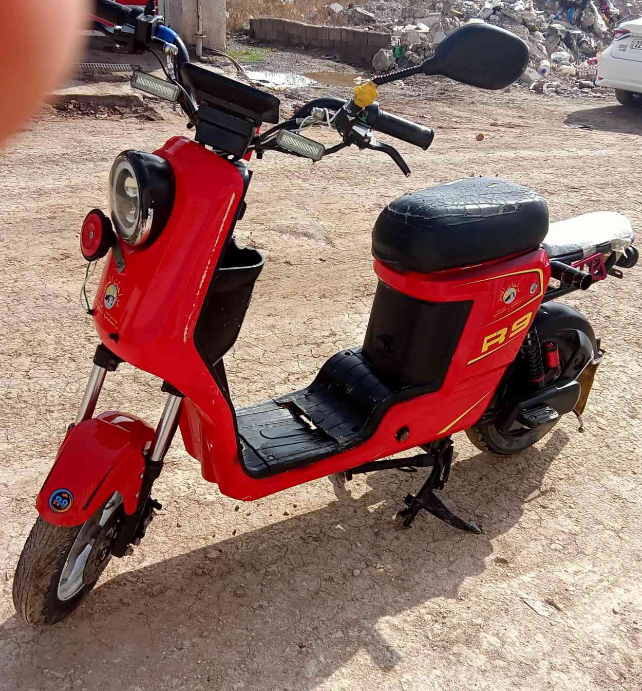 السلام عليكم دراجة شحن للبيع 
ب300 وبية مجال
عنواني بغداد فلكة سلمان 
*********** بي واتساب
